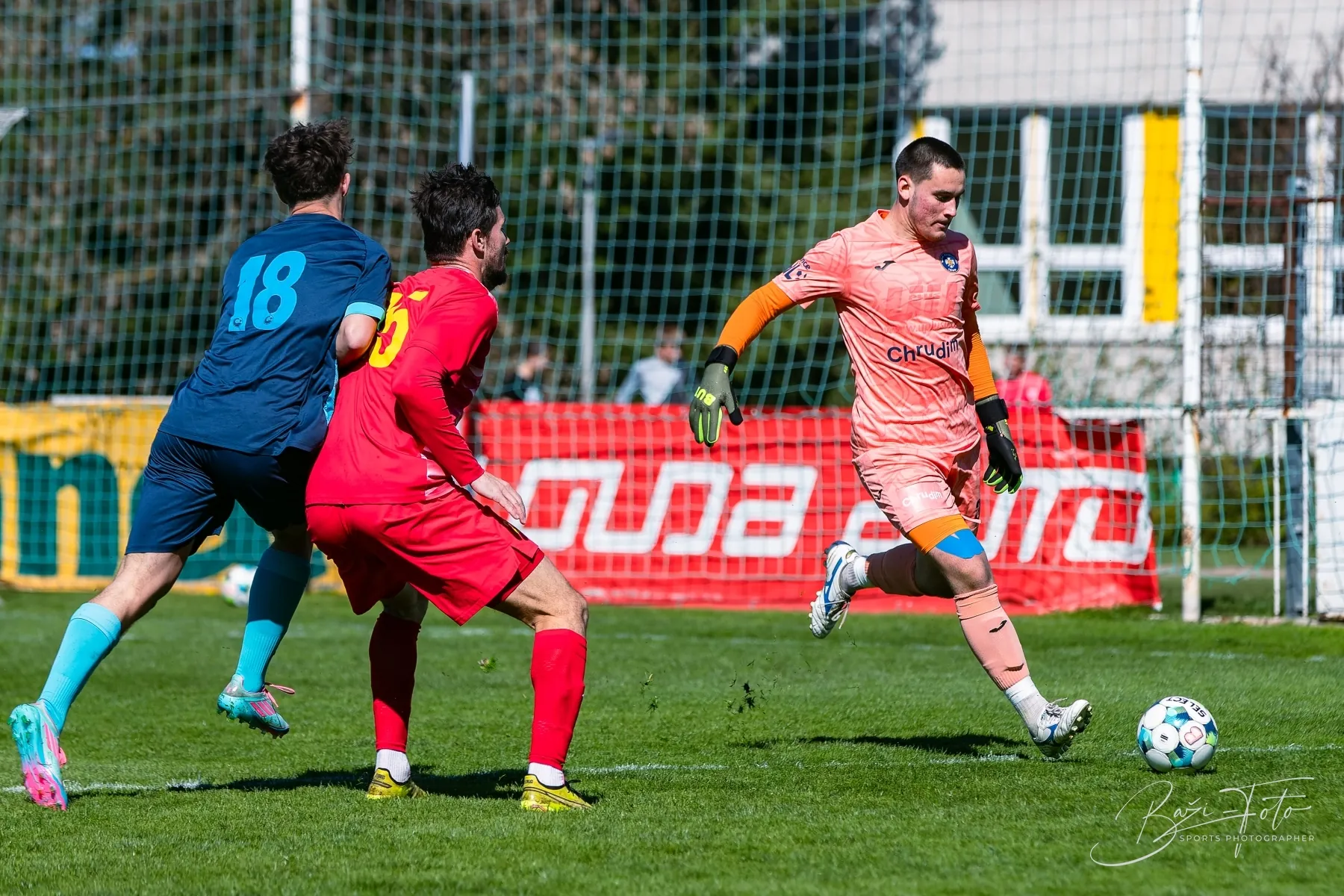 Chrudim B přetlačila Ředice: zápas plný soubojů a ostrého světla